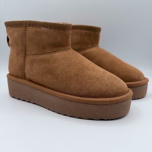 Steve Madden “Comfy” chestnut ankle boots